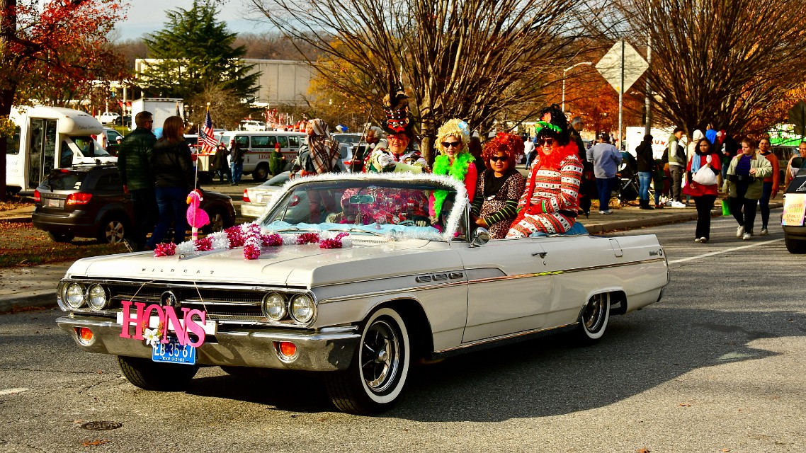 Honettes and Hons Riding in Wanda the 1963 Buick Wildcat