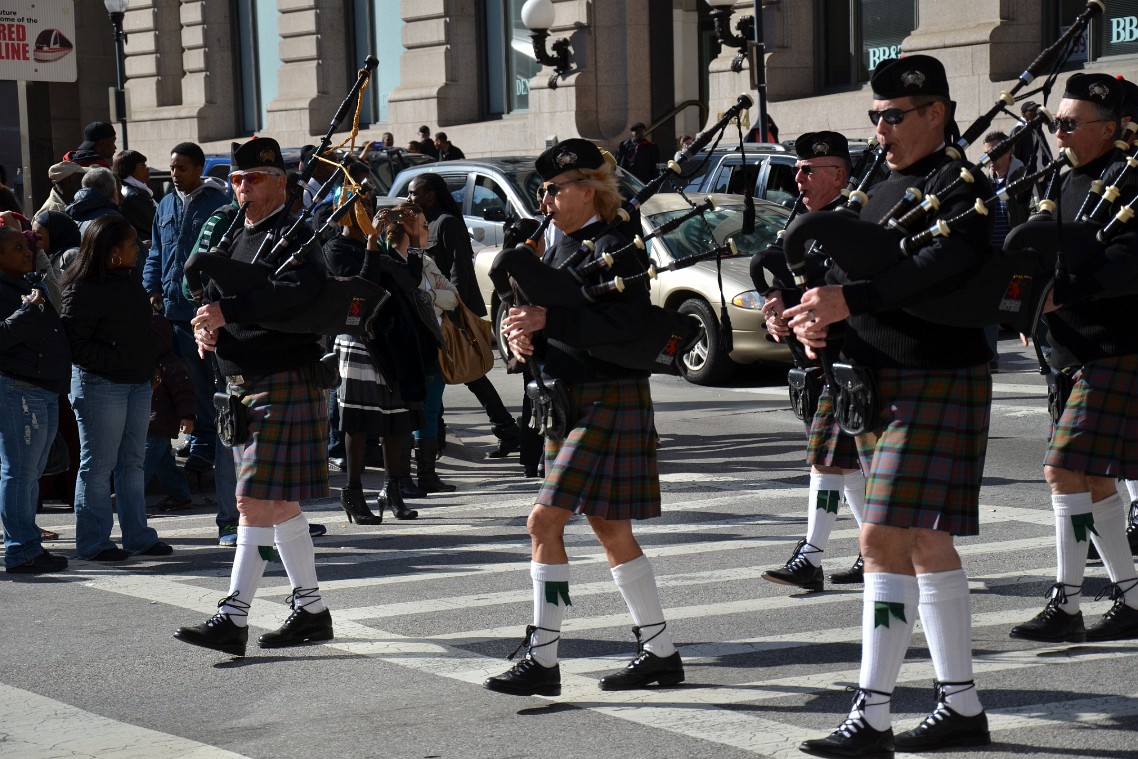 Chesapeake Caledonian Pipes and Drums on the Move Chesapeake Caledonian Pipes and Drums on the Move