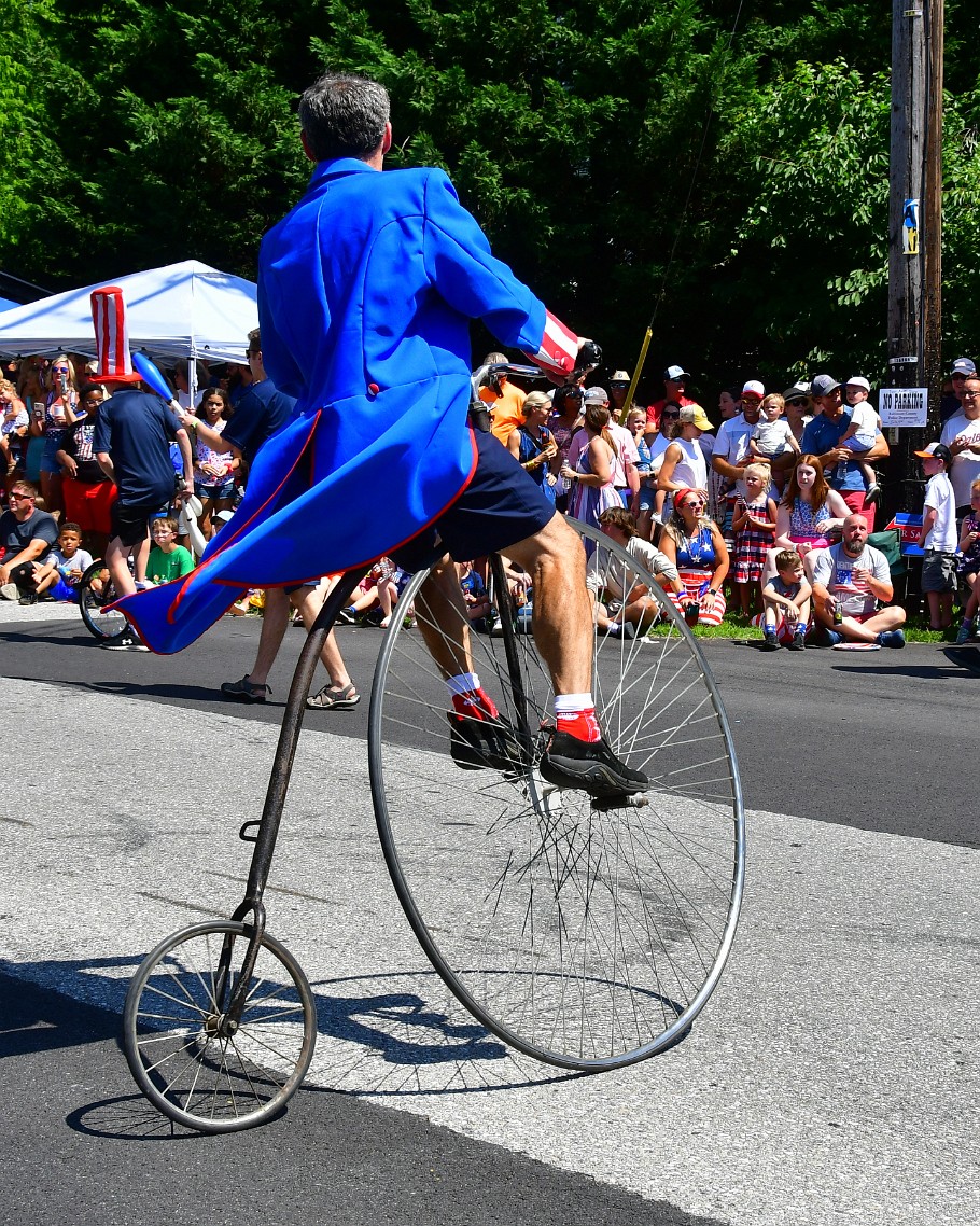 Penny Farthing and Tails