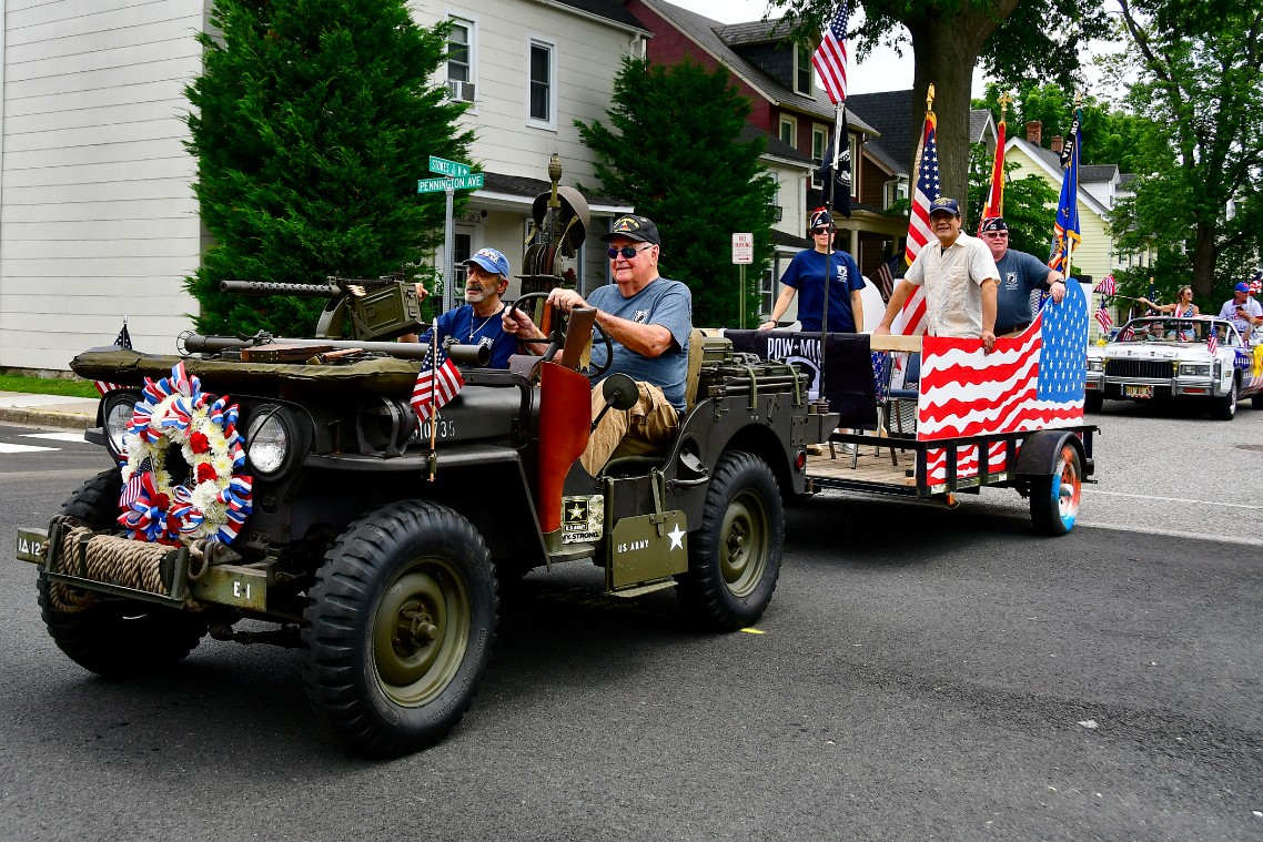 Classic Jeep From VFW Post 8126 and Auxiliary With an M1919 and a Bazooka